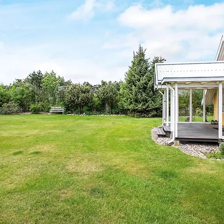 Seaside Serenity In Hummingen-by Traum *