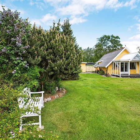 Seaside Serenity In Hummingen-by Traum * Dannemare